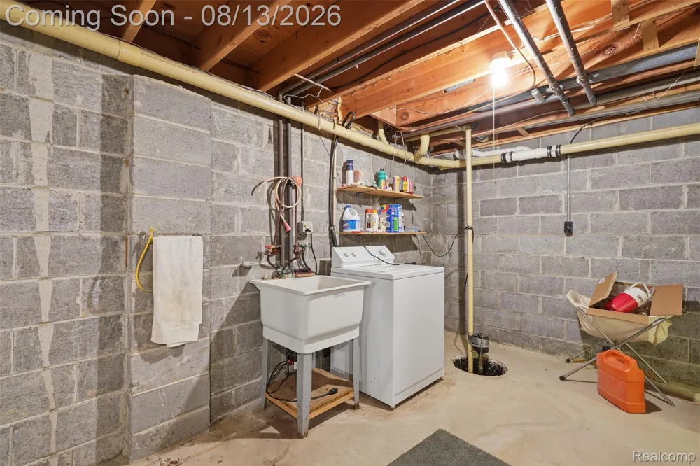 2742 Parkway Place Hartland Township, MI 48353