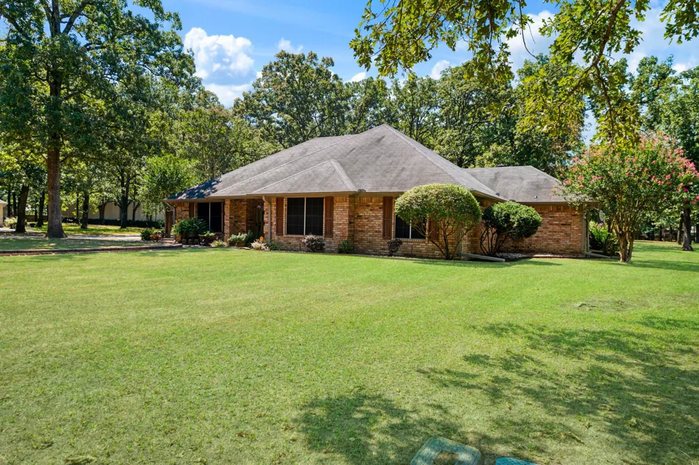 245 Red Oak Lane Powderly, TX 75473