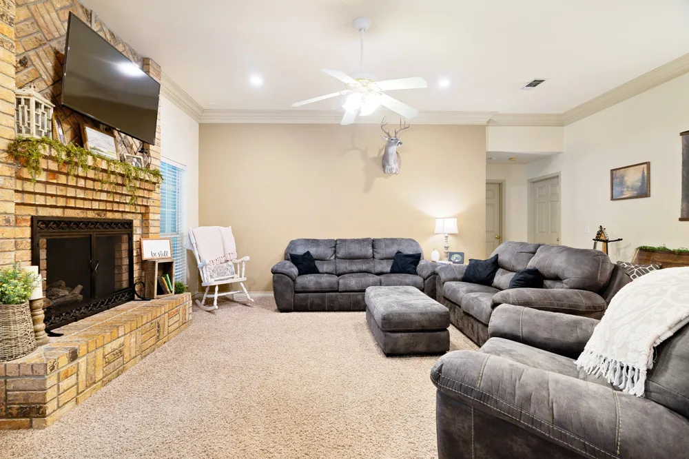 245 Red Oak Lane Powderly, TX 75473