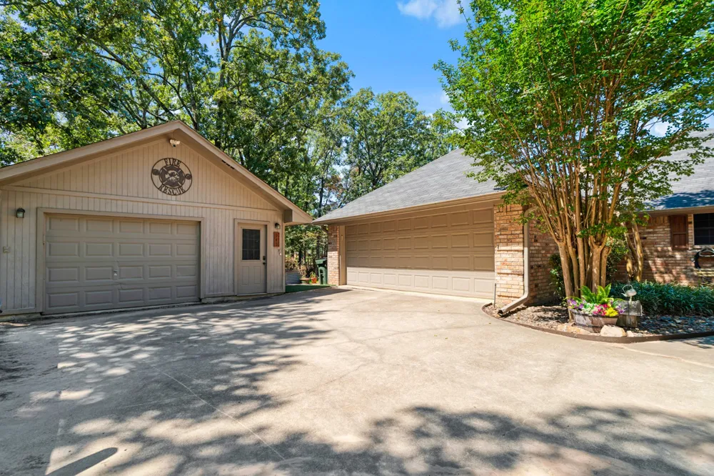 245 Red Oak Lane Powderly, TX 75473
