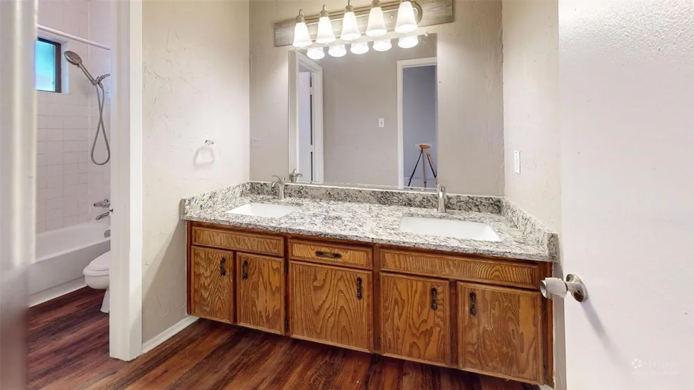 650 Harvest Hill Street Lewisville, TX 75067
