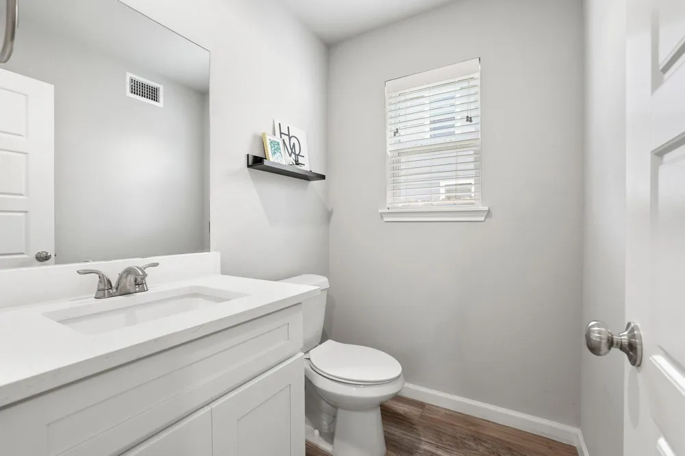 776 E Fulton Street Van Alstyne, TX 75495