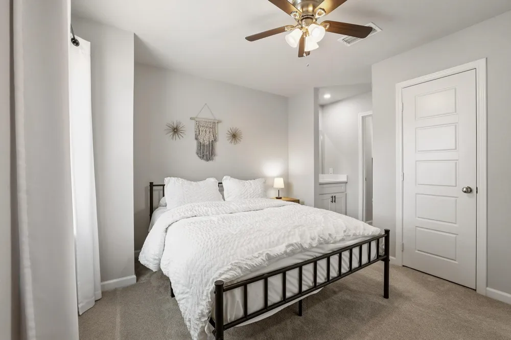 776 E Fulton Street Van Alstyne, TX 75495