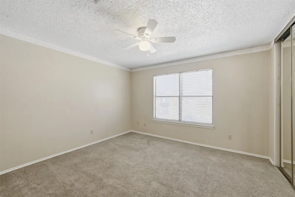 1371 S 11th Street Waco, TX 76706