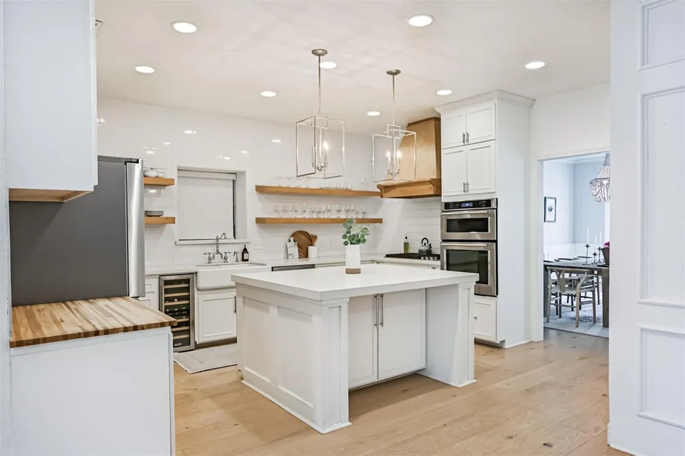 11 Haverford Lane Friendswood, TX 77546
