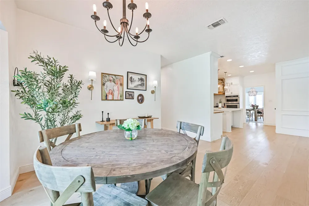 11 Haverford Lane Friendswood, TX 77546