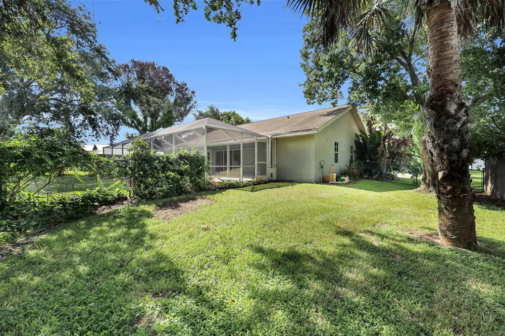 4707 Paleo Pines Circle Fort Pierce, FL 34951
