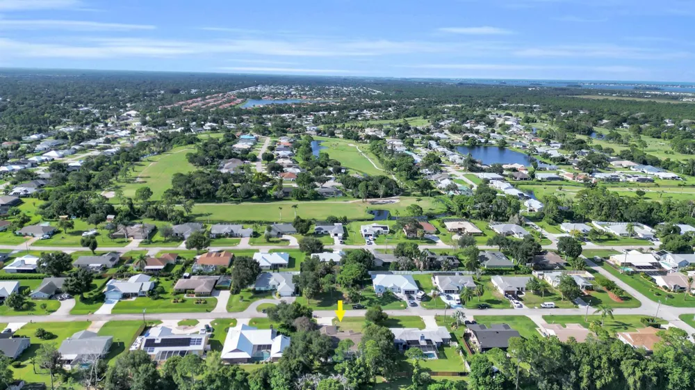 4707 Paleo Pines Circle Fort Pierce, FL 34951