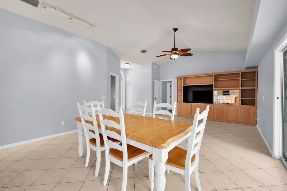 4707 Paleo Pines Circle Fort Pierce, FL 34951