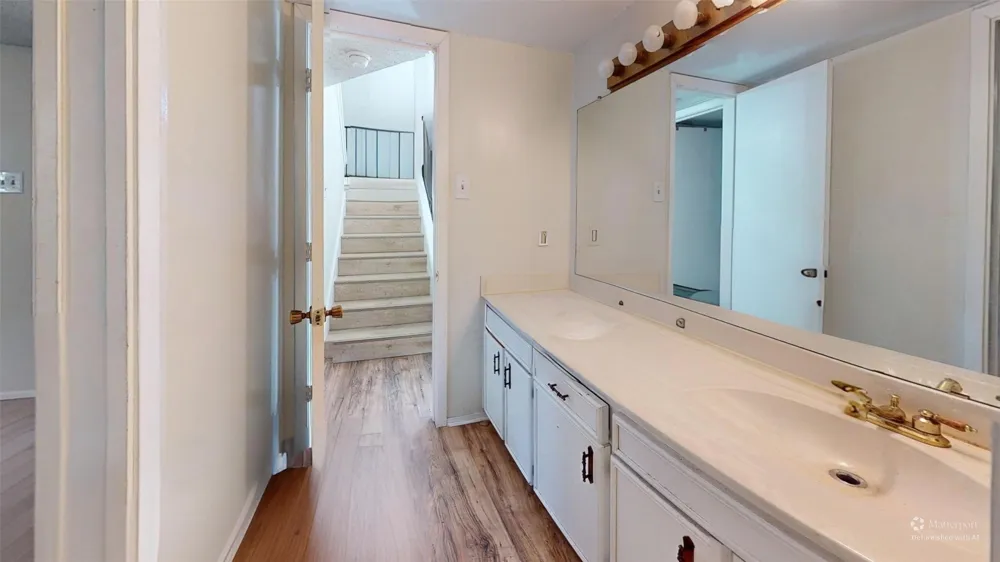 654 Harvest Hill Street Lewisville, TX 75067