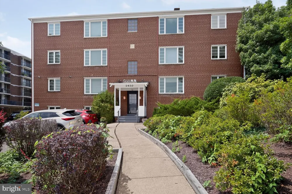 1410 QUINN STREET #7 Arlington, VA 22209
