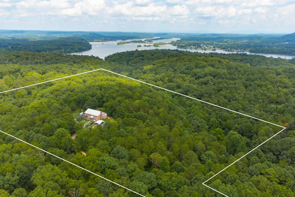 328 Burdette Chapel Lane Birchwood, TN 37308