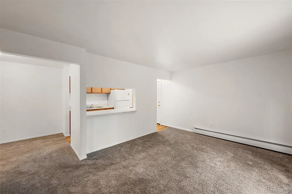 384 Drahner #B8 Oxford Charter Township, MI 48371