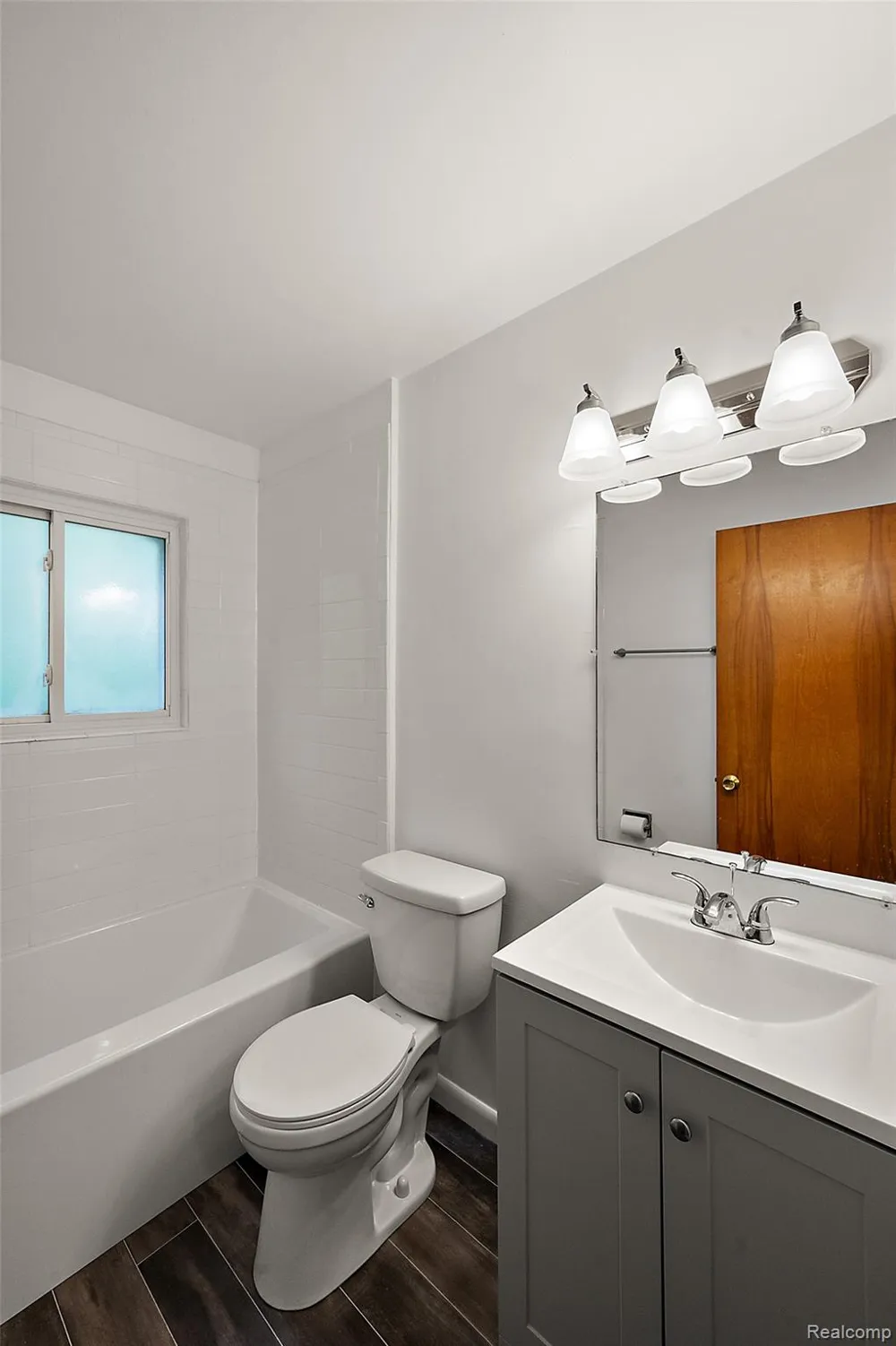 384 Drahner #B8 Oxford Charter Township, MI 48371