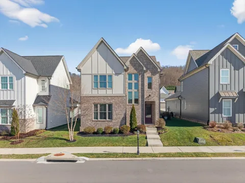 4162 Barnsley Loop
