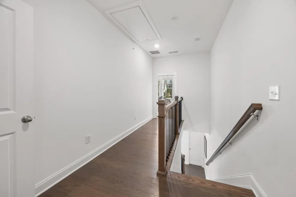 6529 Beacon Drive Sandy Springs, GA 30328