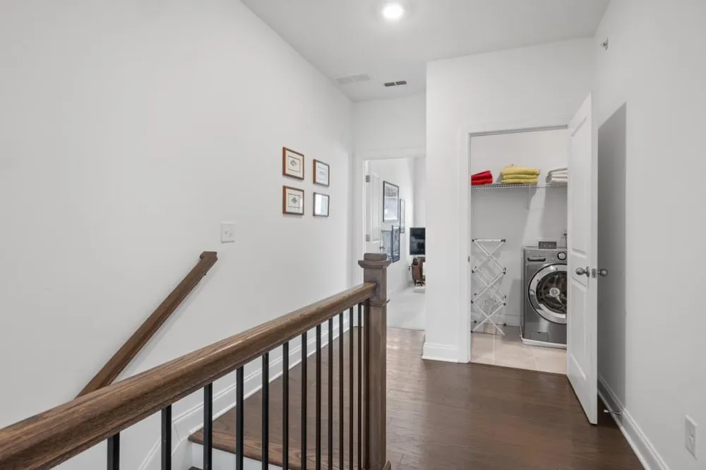 6529 Beacon Drive Sandy Springs, GA 30328