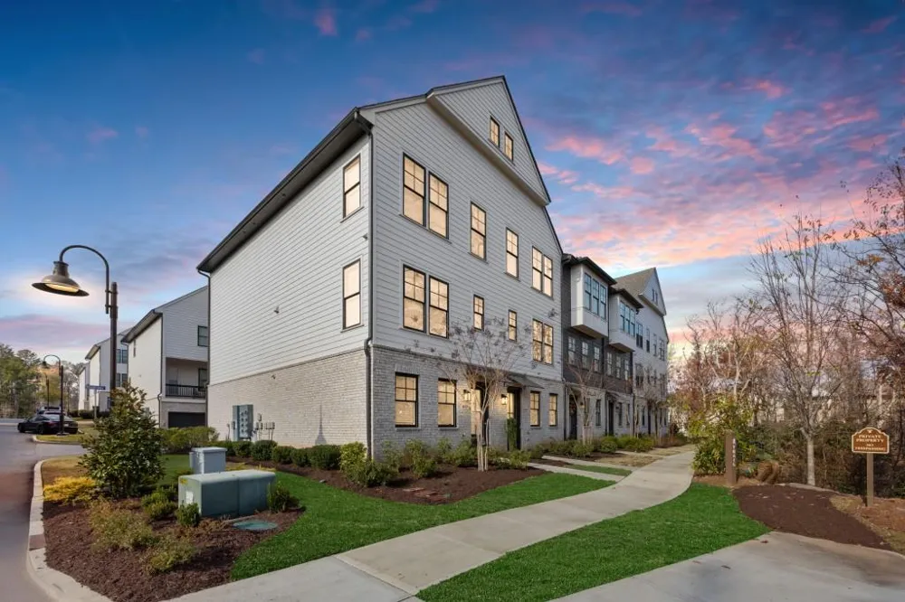 6529 Beacon Drive Sandy Springs, GA 30328