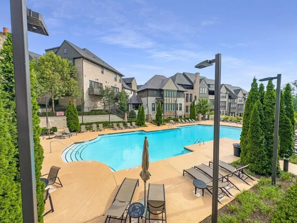 6529 Beacon Drive Sandy Springs, GA 30328