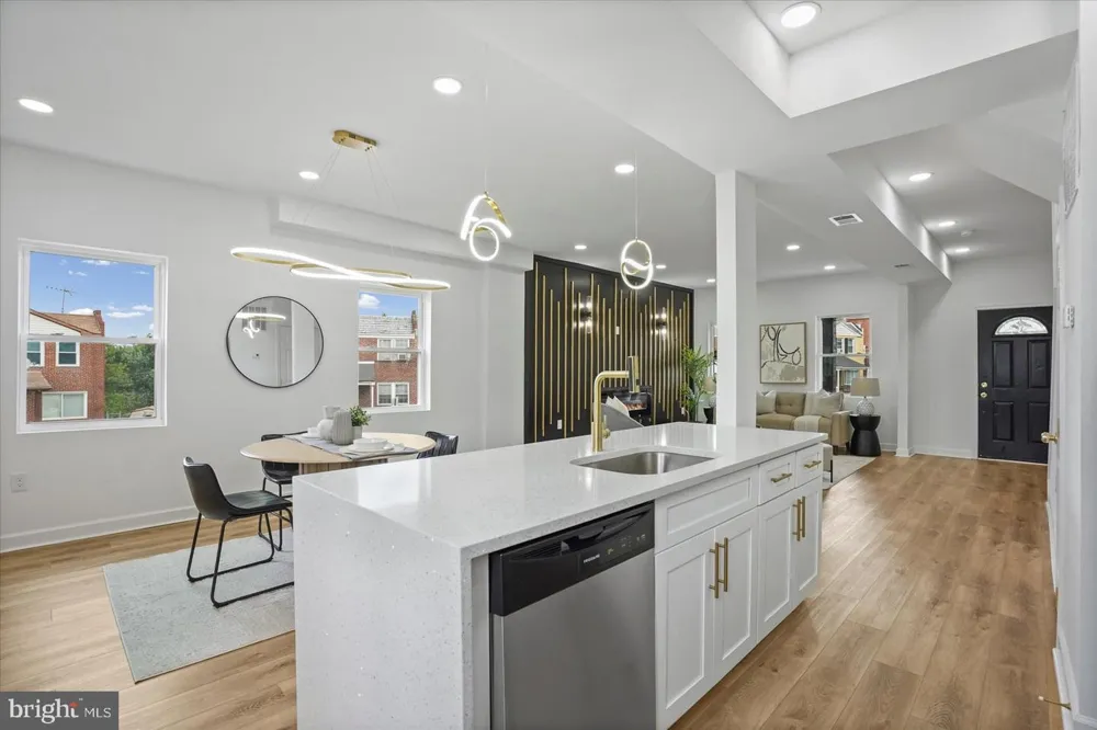 2500 QUANTICO AVENUE Baltimore, MD 21215