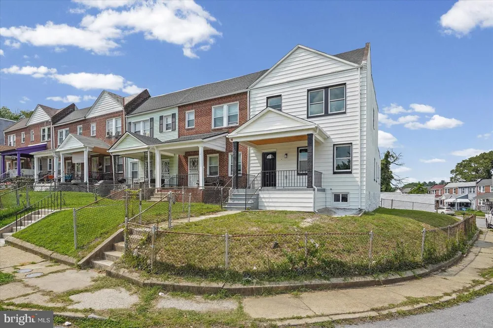 2500 QUANTICO AVENUE Baltimore, MD 21215