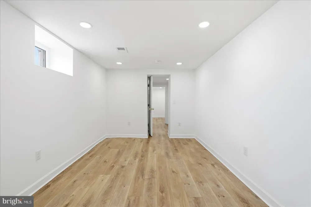 2500 QUANTICO AVENUE Baltimore, MD 21215