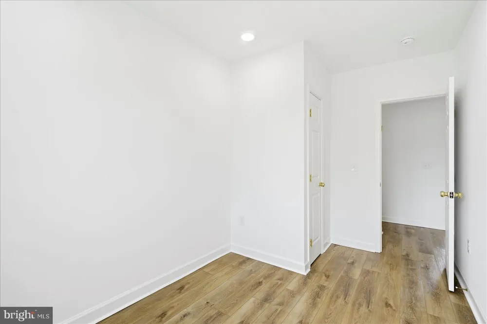 2500 QUANTICO AVENUE Baltimore, MD 21215