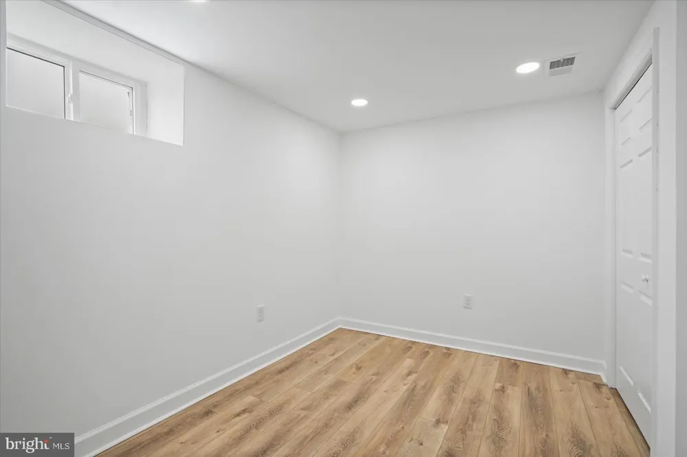 2500 QUANTICO AVENUE Baltimore, MD 21215