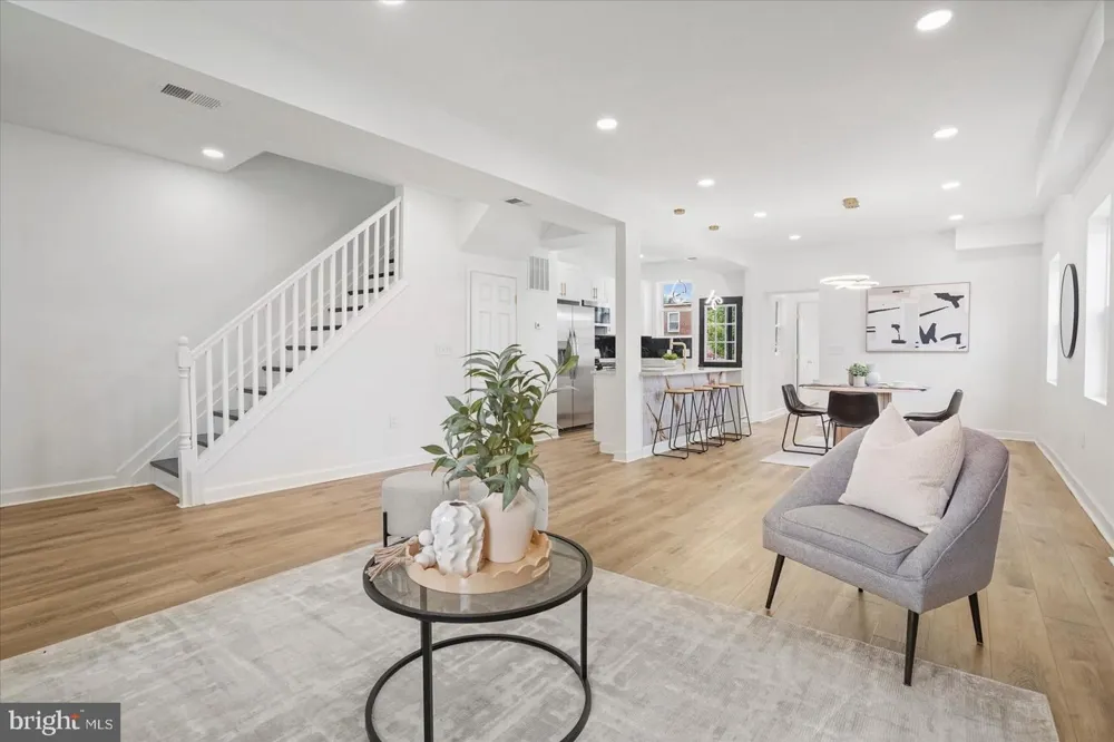 2500 QUANTICO AVENUE Baltimore, MD 21215