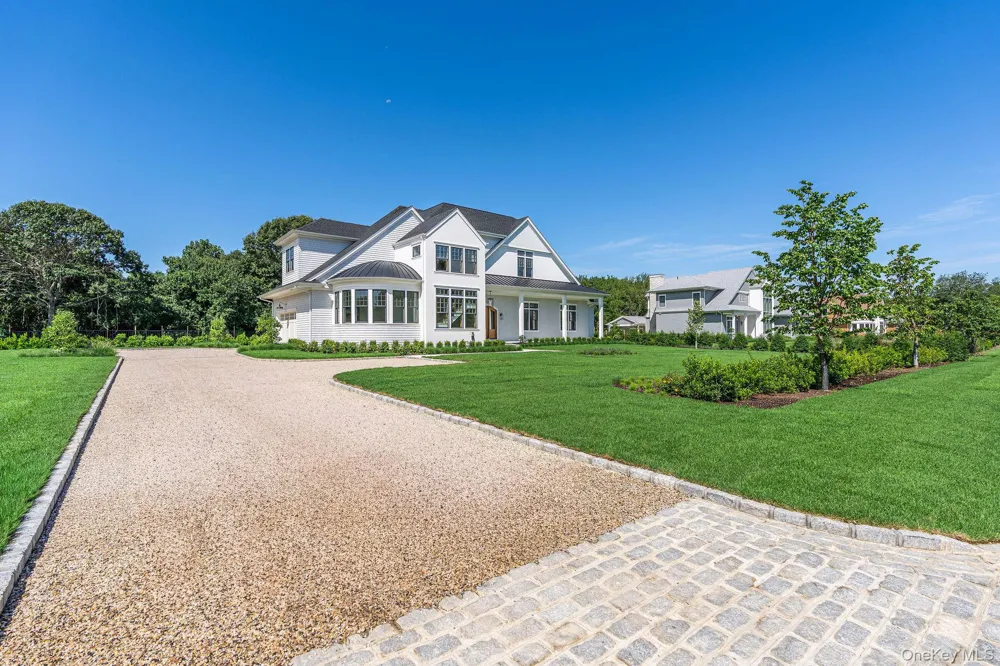 1475 Laurel Avenue Southold, NY 11971