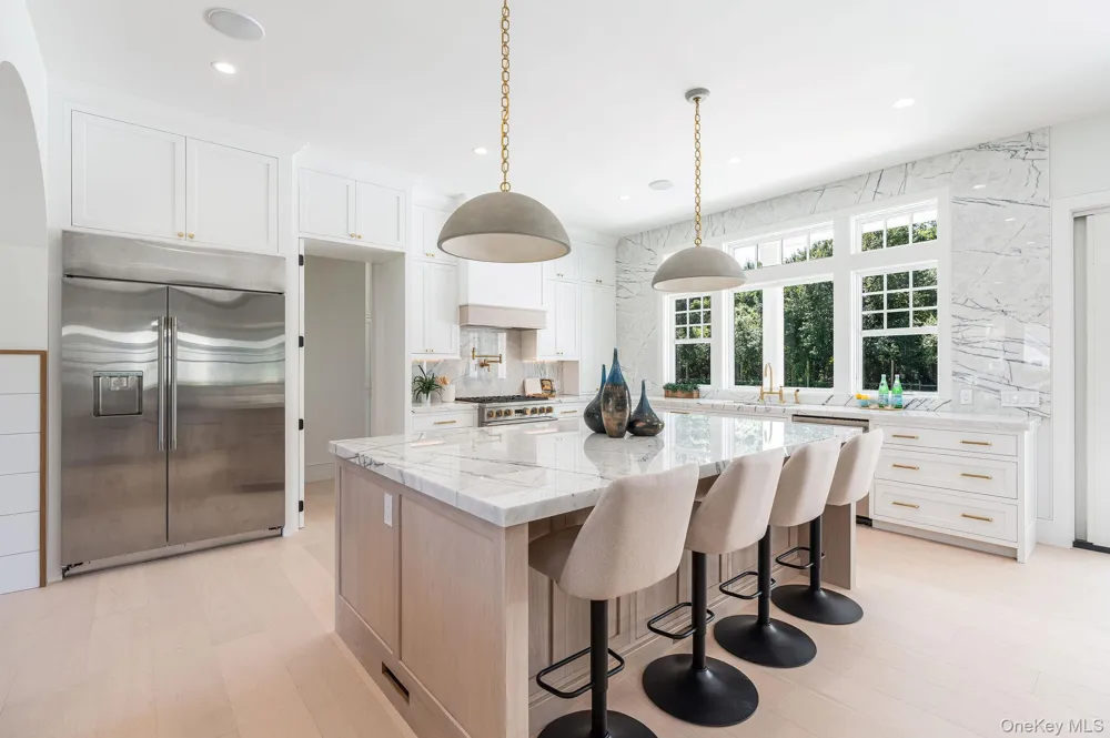 1475 Laurel Avenue Southold, NY 11971