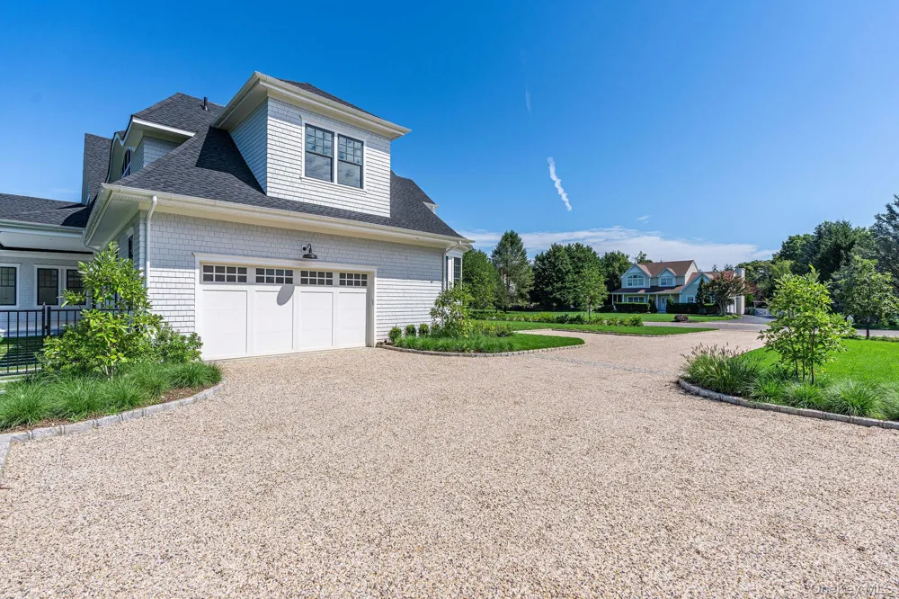 1475 Laurel Avenue Southold, NY 11971