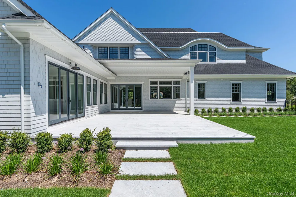 1475 Laurel Avenue Southold, NY 11971