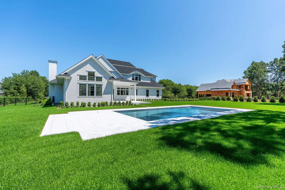 1475 Laurel Avenue Southold, NY 11971