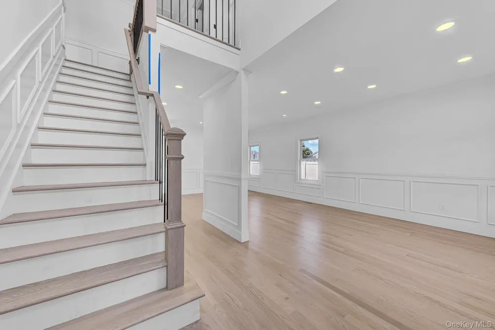 21 Cypress Avenue Bethpage, NY 11714