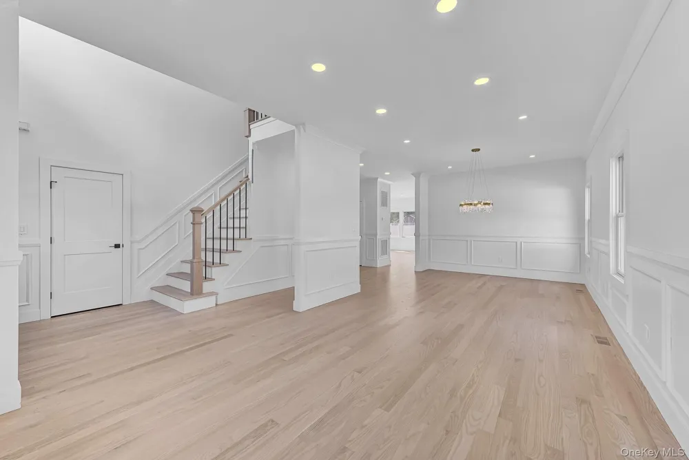 21 Cypress Avenue Bethpage, NY 11714