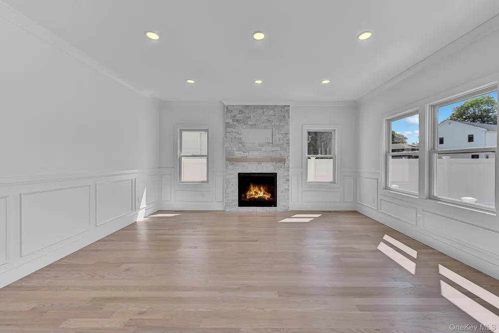 21 Cypress Avenue Bethpage, NY 11714