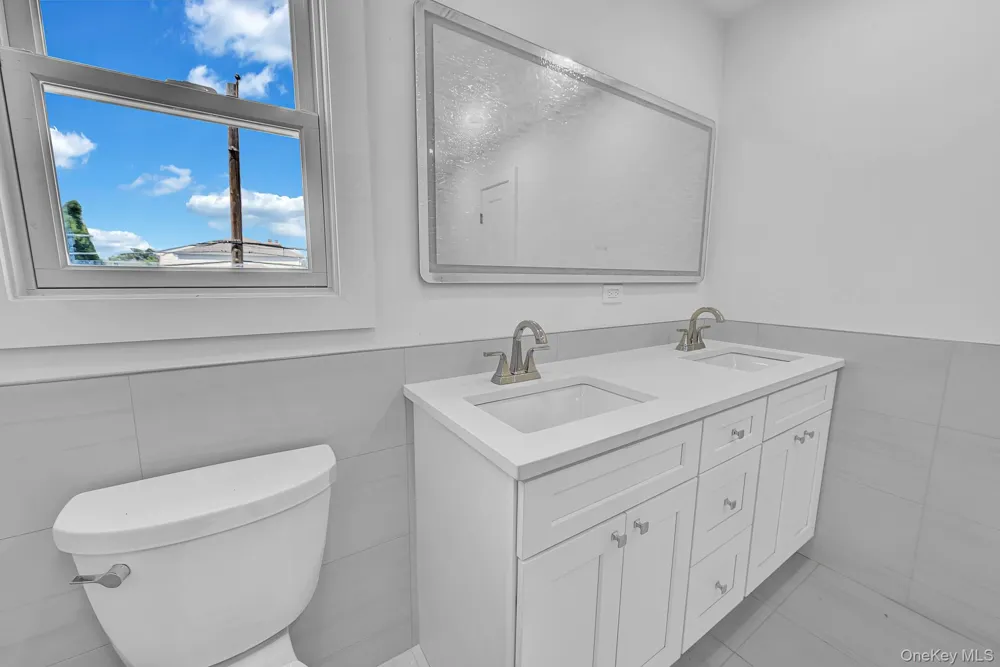 21 Cypress Avenue Bethpage, NY 11714
