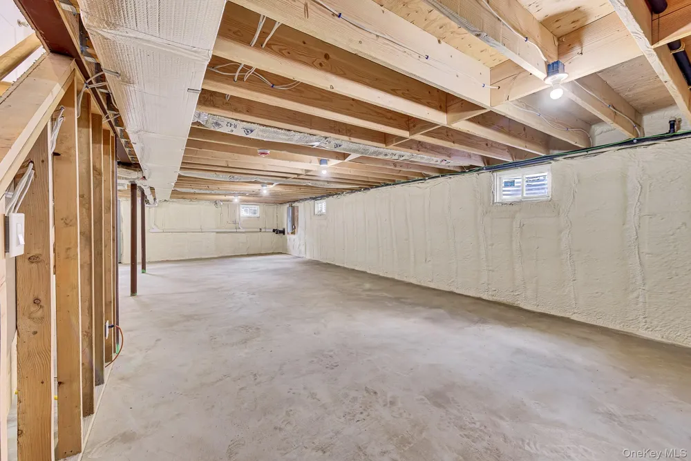 21 Cypress Avenue Bethpage, NY 11714
