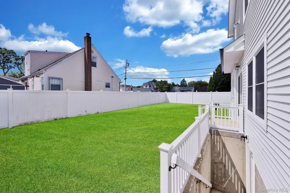 21 Cypress Avenue Bethpage, NY 11714