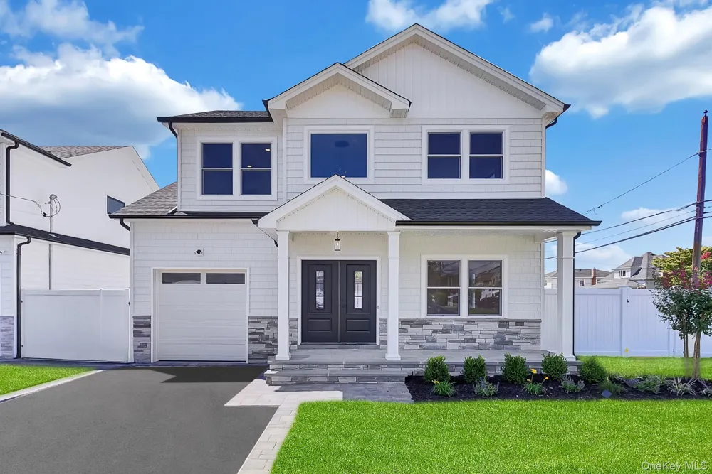 21 Cypress Avenue Bethpage, NY 11714