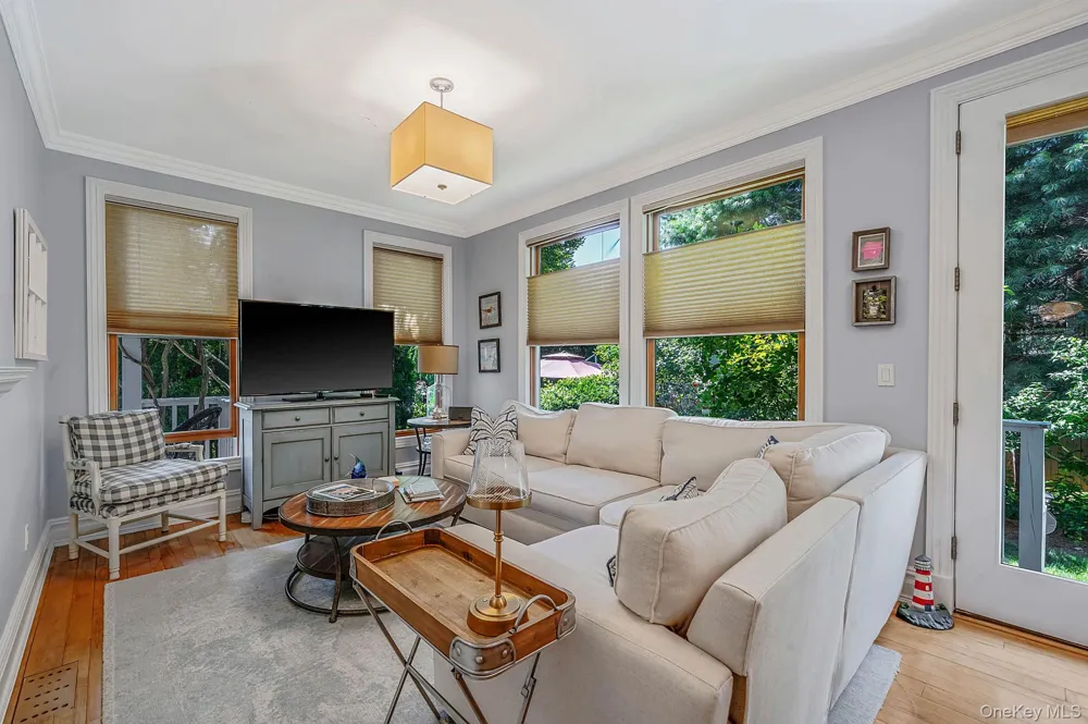 8 Jackson Avenue East Quogue, NY 11942