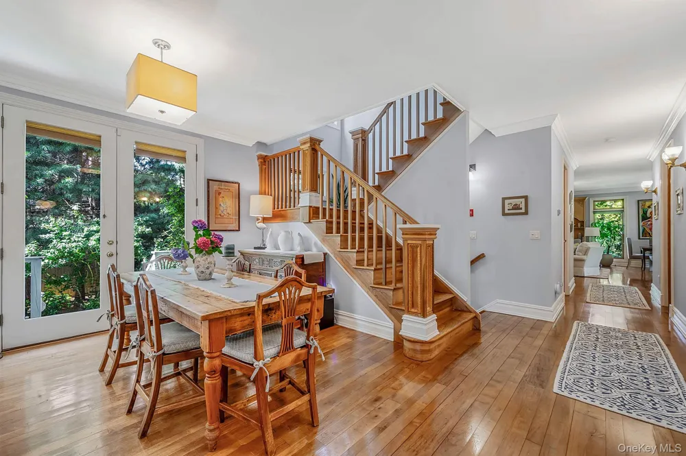 8 Jackson Avenue East Quogue, NY 11942