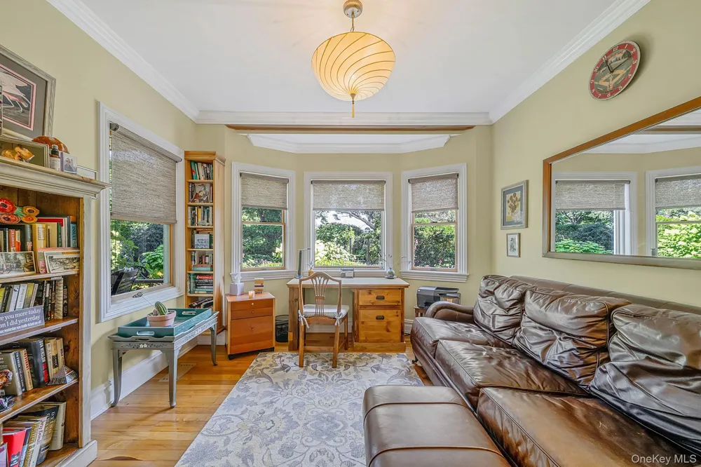8 Jackson Avenue East Quogue, NY 11942