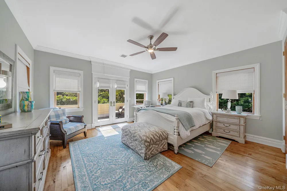 8 Jackson Avenue East Quogue, NY 11942