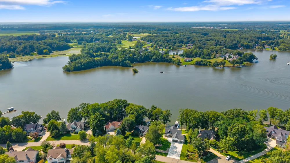 62092 Pheasant Pointe Drive Sherman Township, MI 49091
