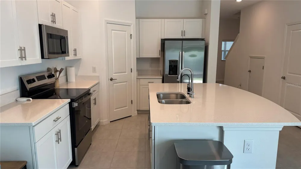 9024 DRIVEN SNOW STREET Sarasota, FL 34241