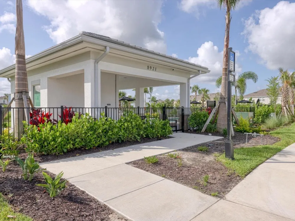 9024 DRIVEN SNOW STREET Sarasota, FL 34241