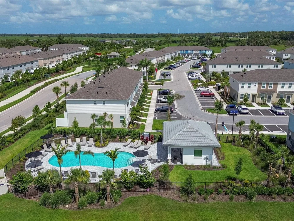 9024 DRIVEN SNOW STREET Sarasota, FL 34241