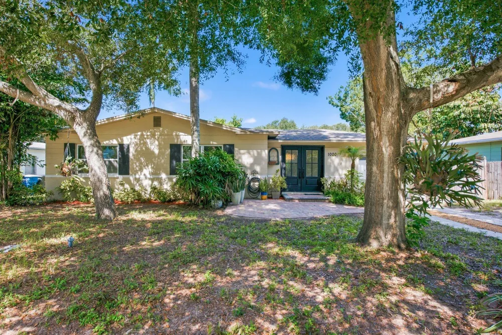 1000 S EVERGREEN AVENUE Clearwater, FL 33756